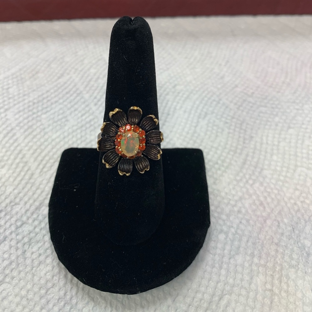 Ladies opal flower ring 925